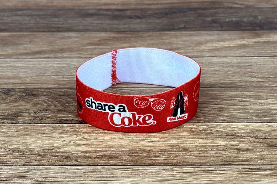 stretchy polsbandjes voor Coca-Cola als marketing actie